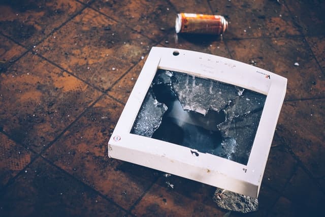 Photo by "https://unsplash.com/@shots_of_aspartame?utm_source=unsplash&utm_medium=referral&utm_content=creditCopyText" Julia Joppien on Unspalsh